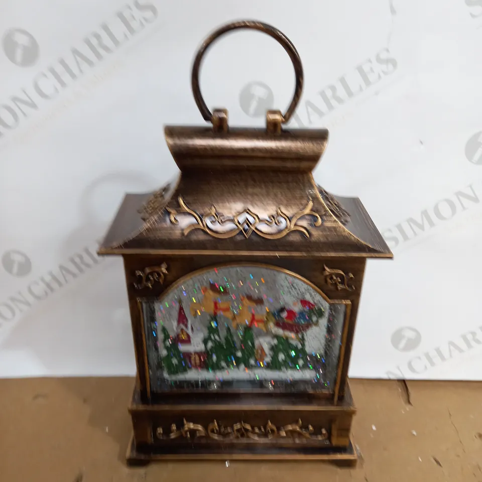 OUTLET FESTIVE PRE-LIT SCENIC WATER SPINNER WITH SWIRLING GLITTER