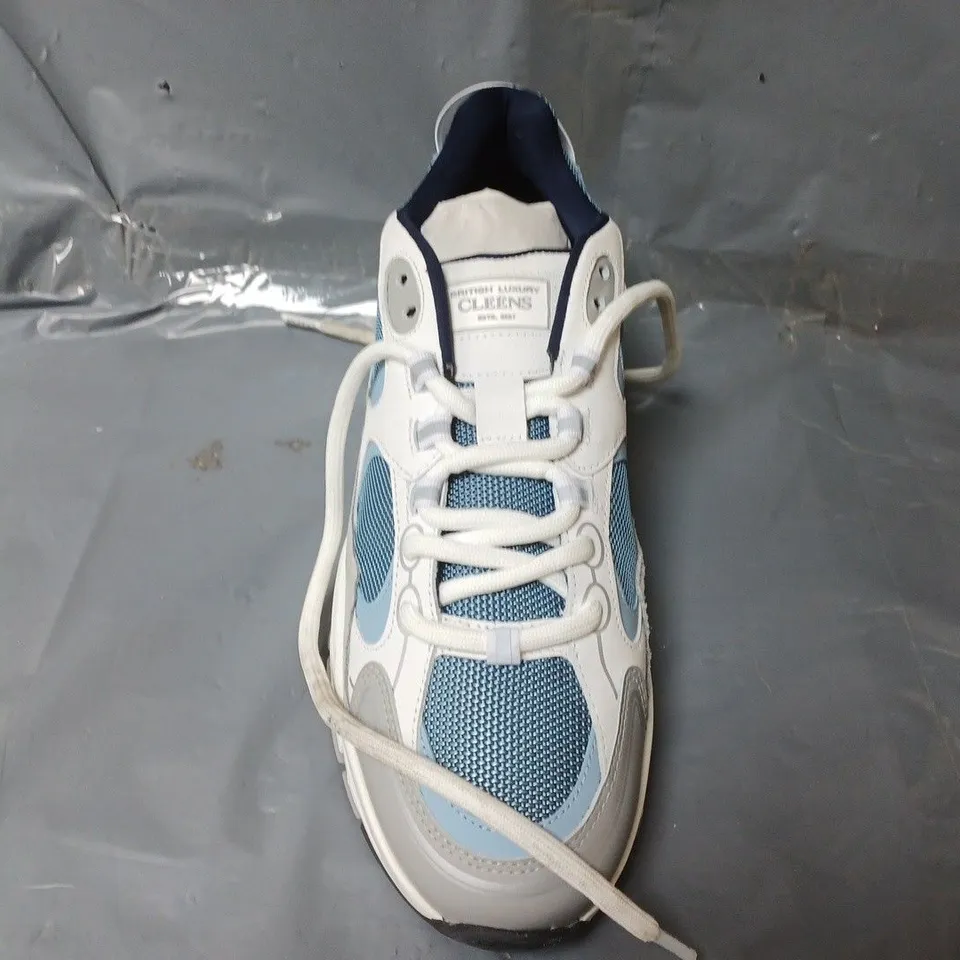 PAIR OF CLEENS PULSE RUNNER LACE TRAINERS IN WHITE/BLUE - UK 11