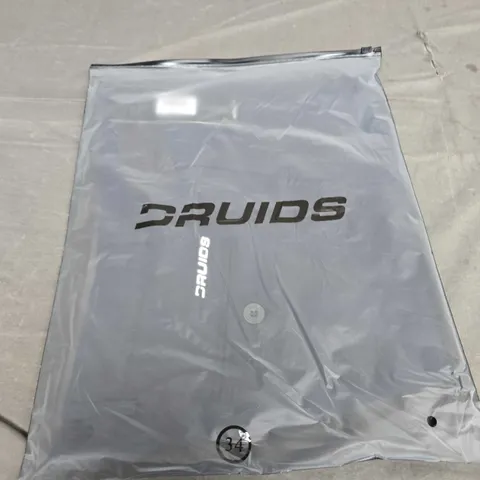 DRUIDS CLIMA SHORTS IN NAVY - SIZE W34