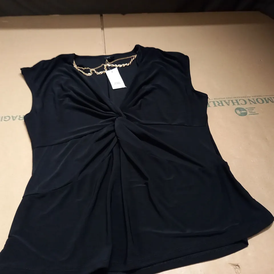 RIVER ISLAND BLACK TOP WITH CHAIN DETAIL - 12