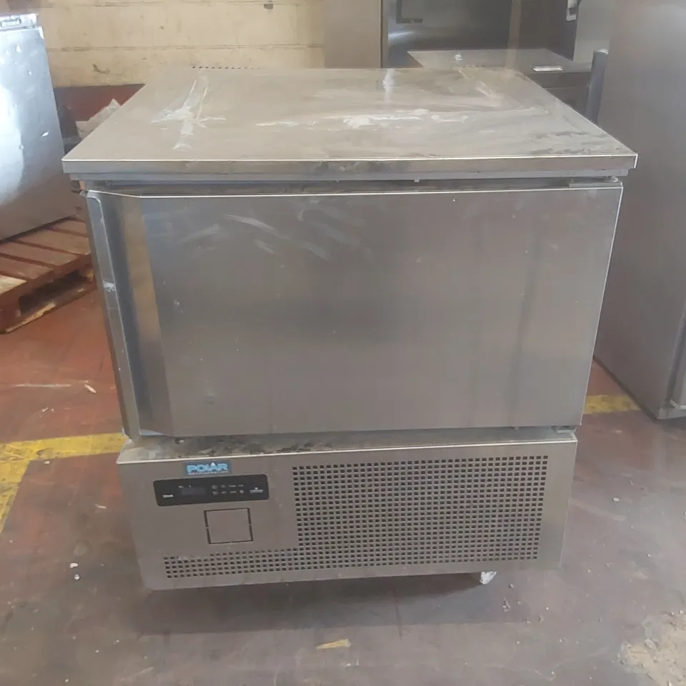 POLAR DN492-02 G-SERIES COMMERCIAL 12 KG BLAST CHILLER/FREEZER