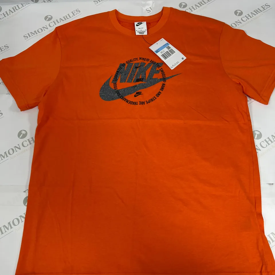NIKE DRI-FIT T SHIRT IN ORANGE SIZE MEDIUM