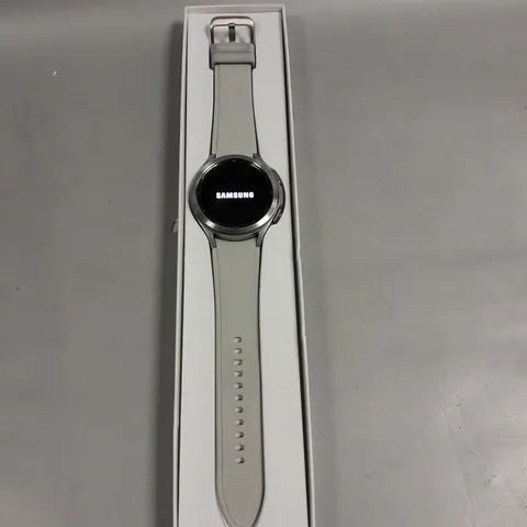 BOXED SAMSUNG GALAXY WATCH 4 CLASSIC 46MM SILVER WITH GREY WRISTBAND 