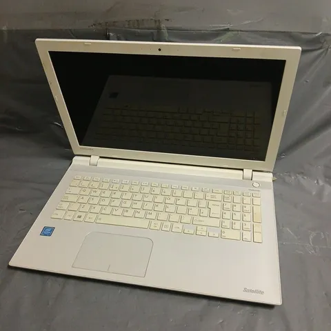 TOSIBA SATELLITE L50-C LAPTOP 