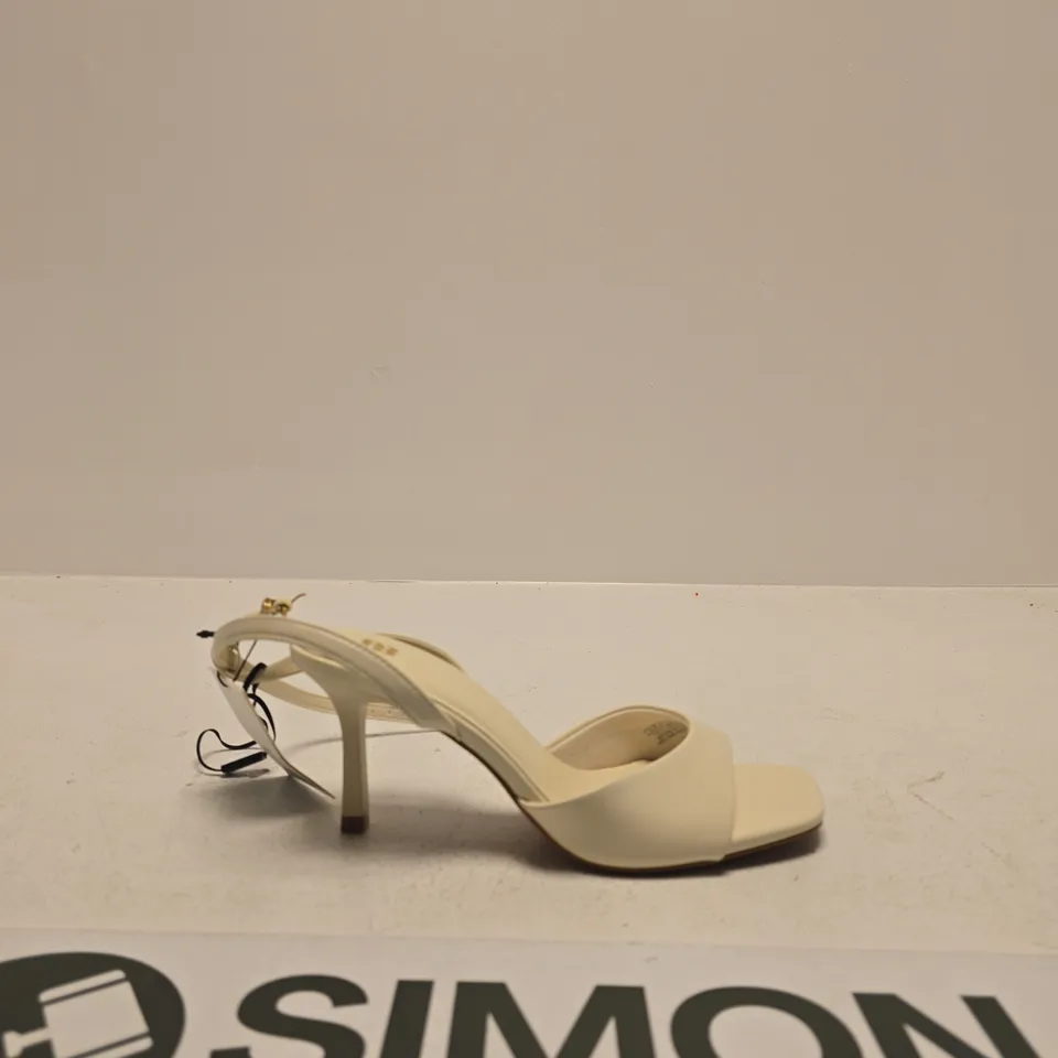 PULL AND BEAR WOMEN'S CREAM OPEN-TOE HEELED SANDALS WITH ANKLE STRAP – TAG ATTACHED UK SIZE 37