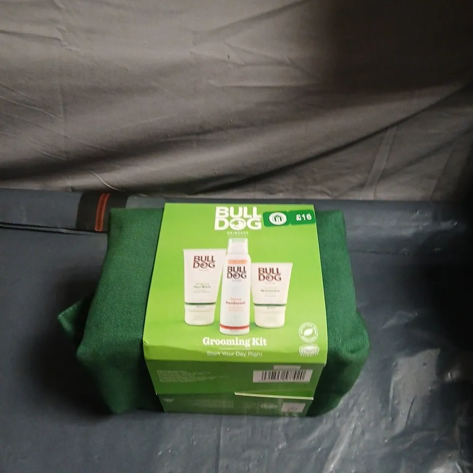 BULLDOG SKINCARE GROOMING KIT – 3-PIECE SET