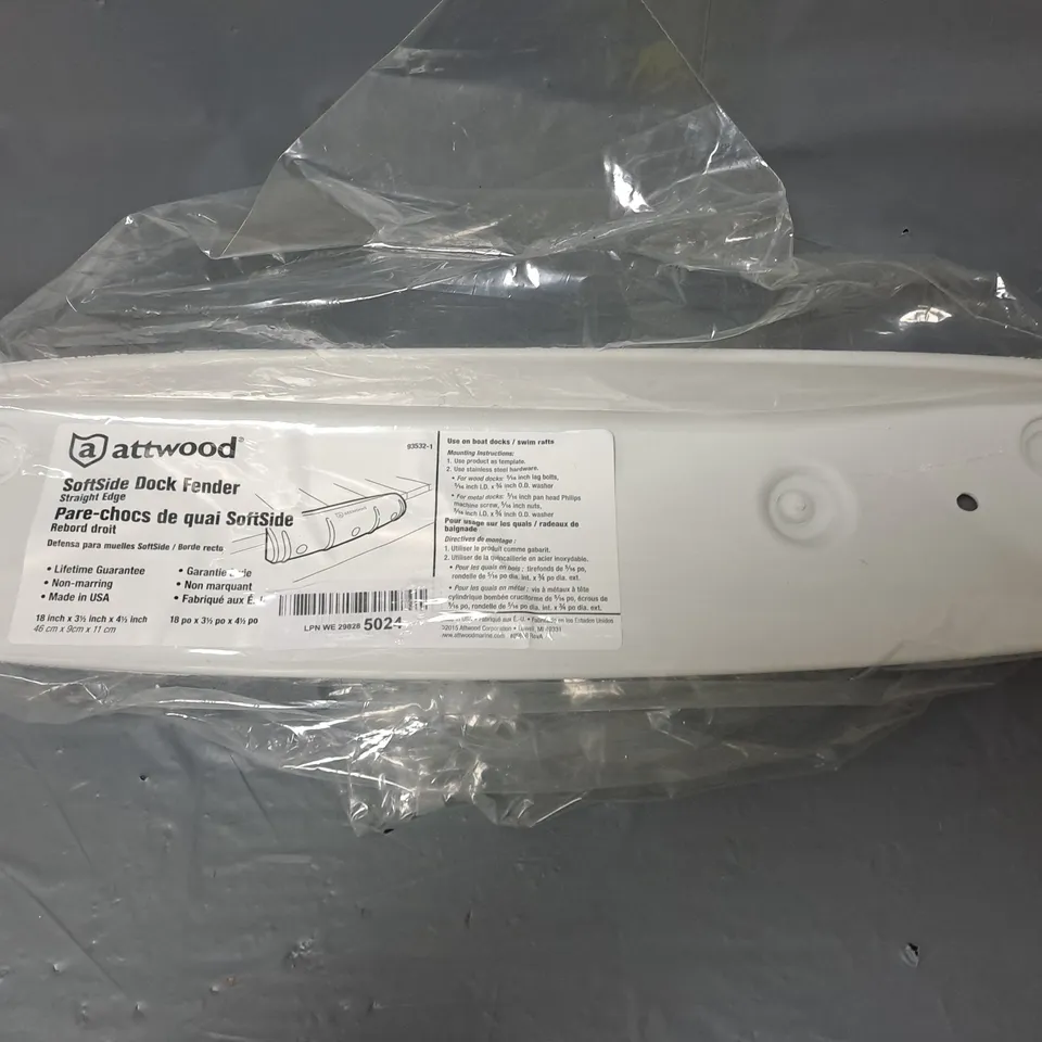 ATTWOOD SOFTSIDE DOCK FENDER IN WHITE