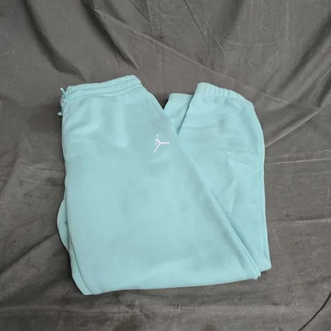 JORDAN YOUTH JOGGERS IN AQUA SIZE 13-15YRS