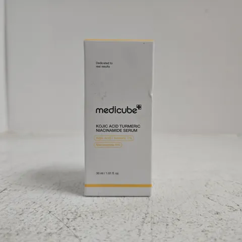 MEDICUBE KOJIC ACID TURMERIC NIACINAMIDE SERUM – 30 ML, BOXED