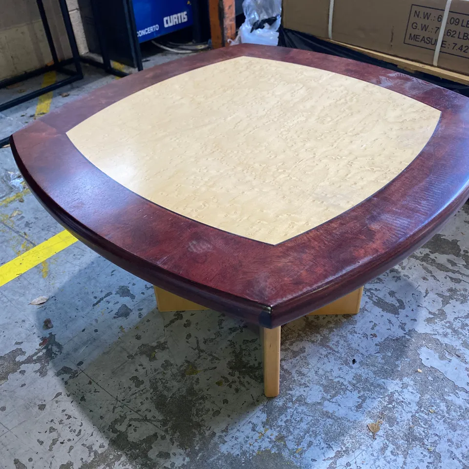 WOODEN COFFEE TABLE 