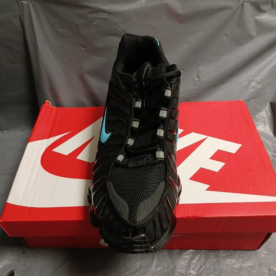 BOXED PAIR OF NIKE SHOX TL TRAINERS - 7