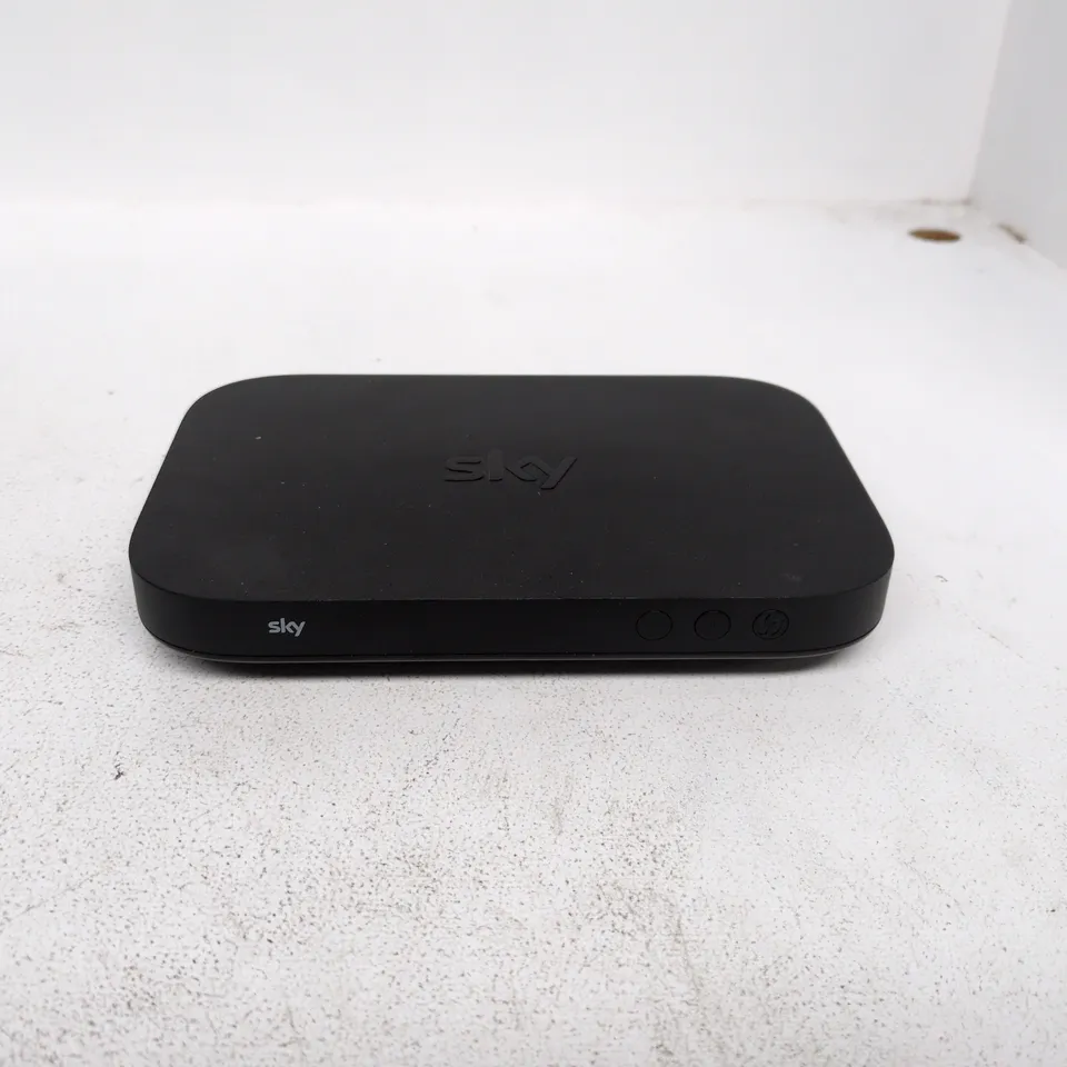 SKY Q MINI EM150 BOX