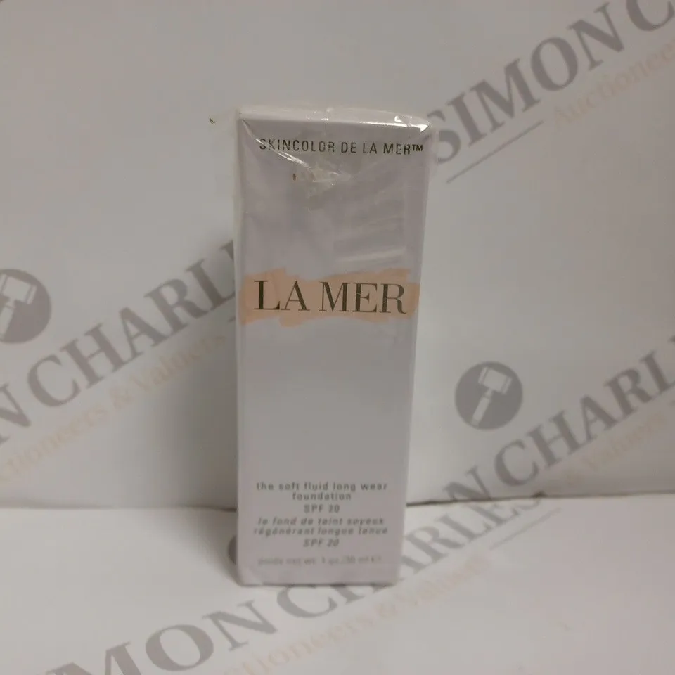 BOXED AND SEALED LA MER THE SOFT FLUID LONG WEAR FOUNDATION SPF 20 - 30ML 