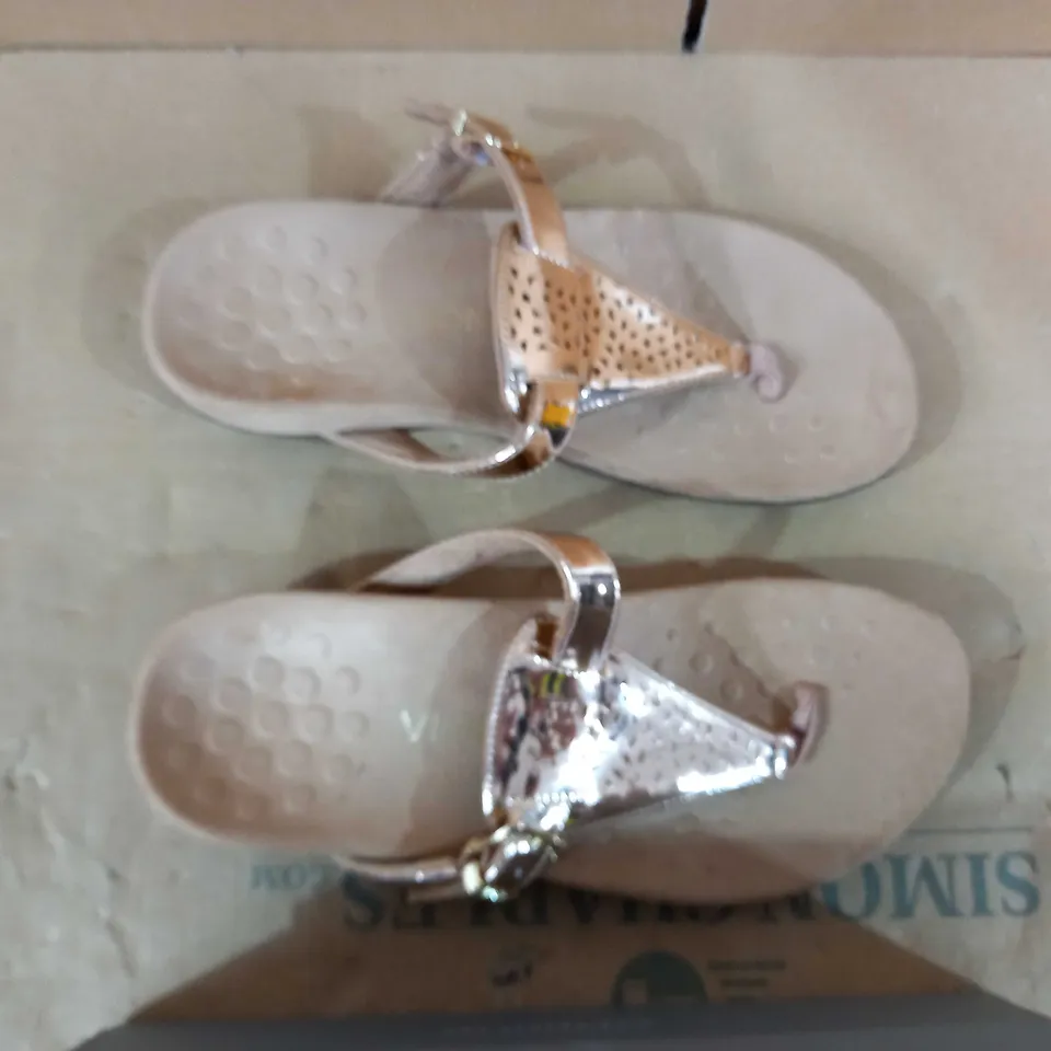 VIONIC SANDALS - ROSE GOLD FLIP-FLOPS UK SIZE 5