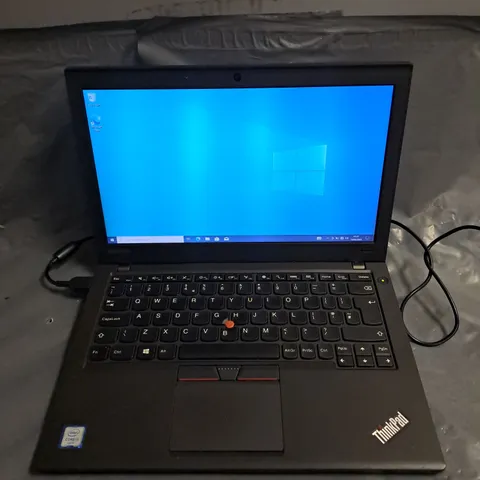 LENOVO THINKPAD X260 I5 6TH GEN 8GB RAM 256GB SSD WINDOWS 10 CHARGER INCLUDED
