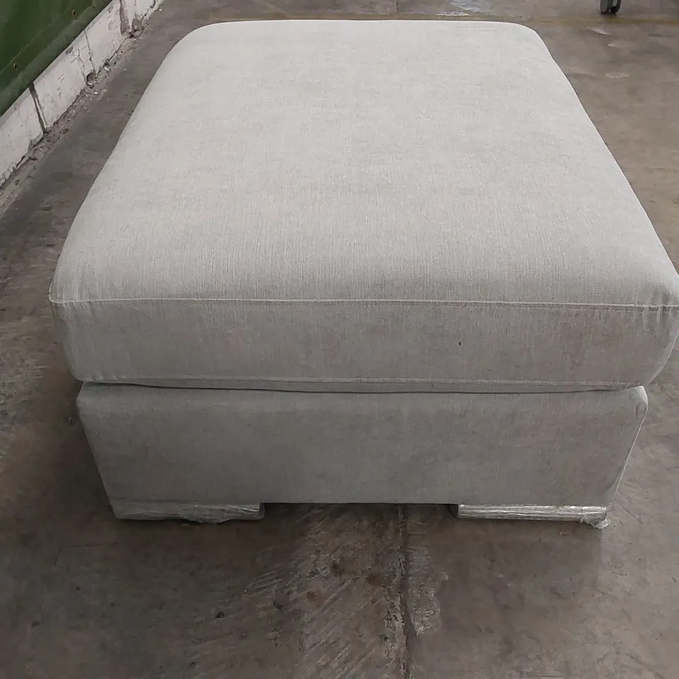 DESIGNER FABRIC UPHOLSTERED FOOTSTOOL/POUFFE 