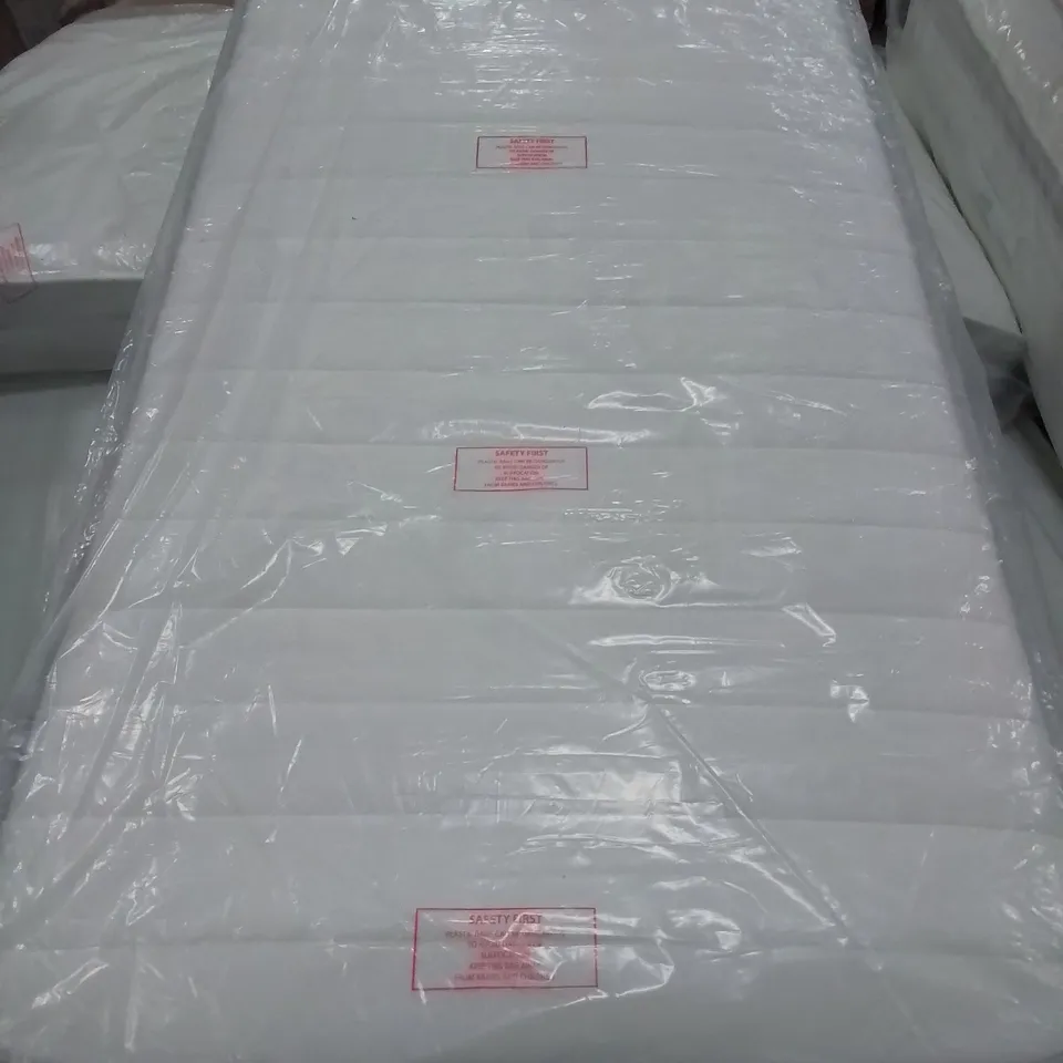 BAGGED HYBRID MEMORY FOAM FIBRE OOEN COIL MATTRESS - APPROX 90X190CM