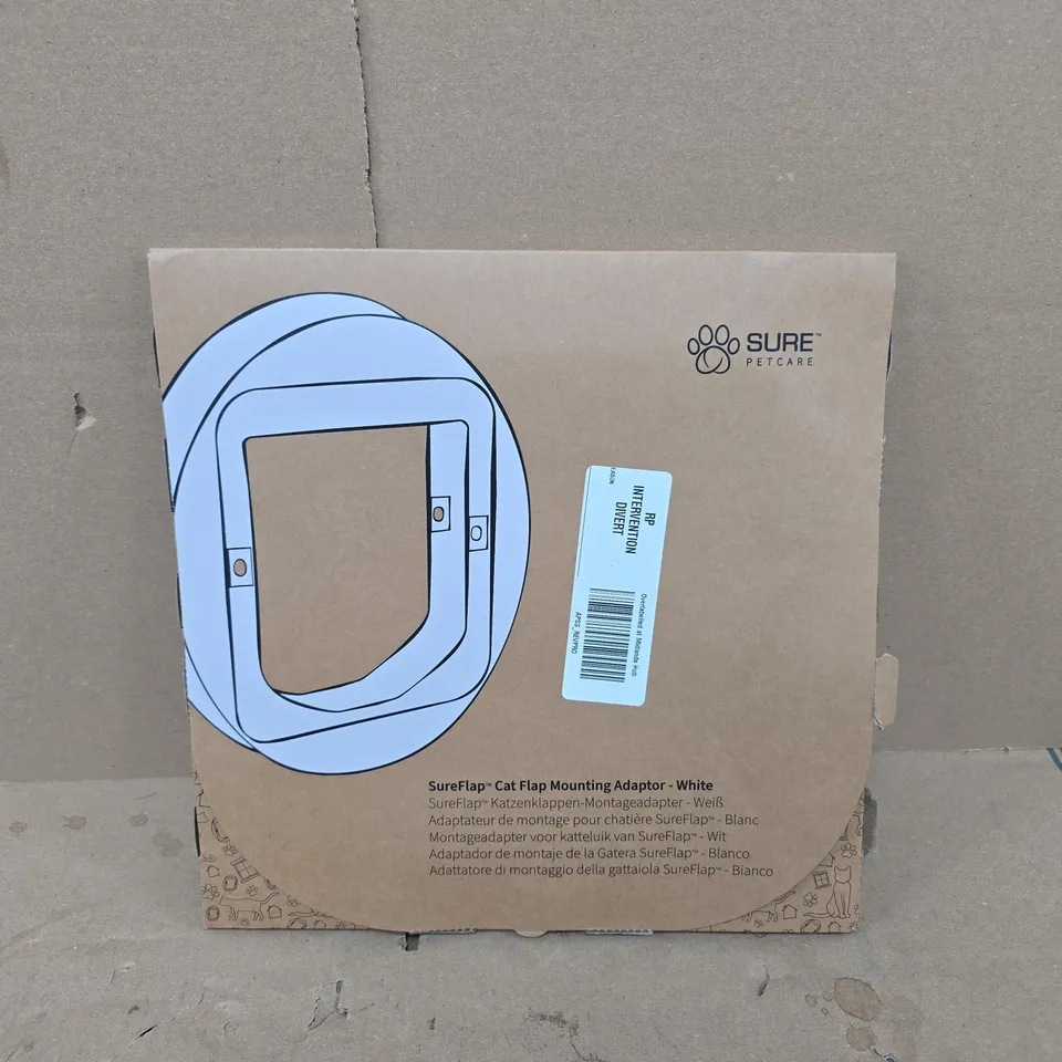 SUREFLAP CAT FLAP MOUNTING ADAPTOR - WHITE