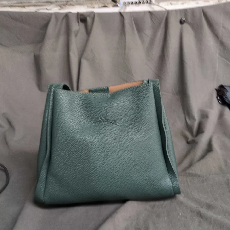 ZMUNIAO TEAL PEBBLE-GRAIN LEATHER HANDBAG WITH EMBOSSED LOGO