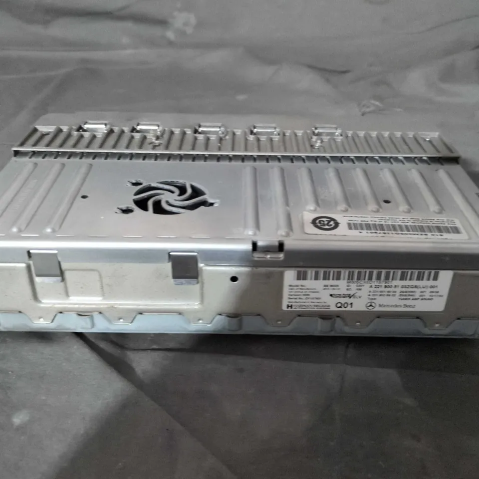 Mercedes-Benz Car Radio/Multimedia Control Module