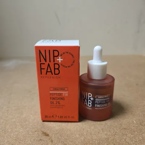 BOXED NIP + FAB PEPTIDE FIX FINISHING OIL 2% - 30ML 
