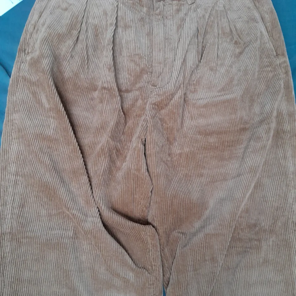 POLO RALPH LAUREN RELAXED FIT CORD PANTS IN LIGHT BROWN SIZE 32/32