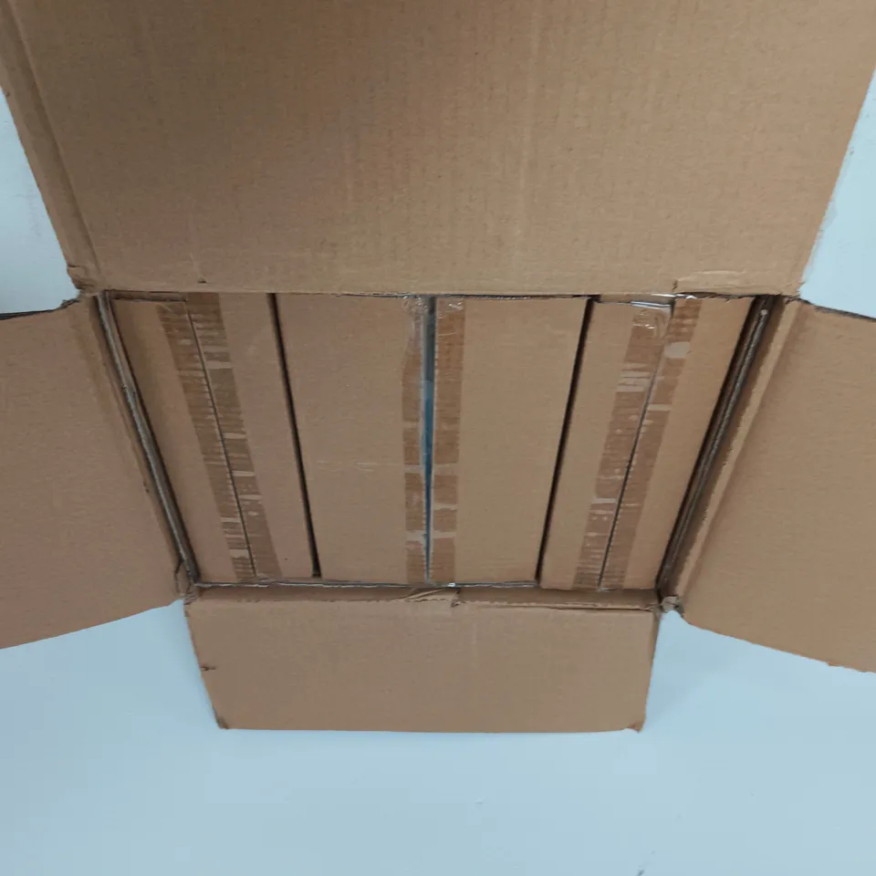 16-PIECE DINNERWARE SET – BOXED