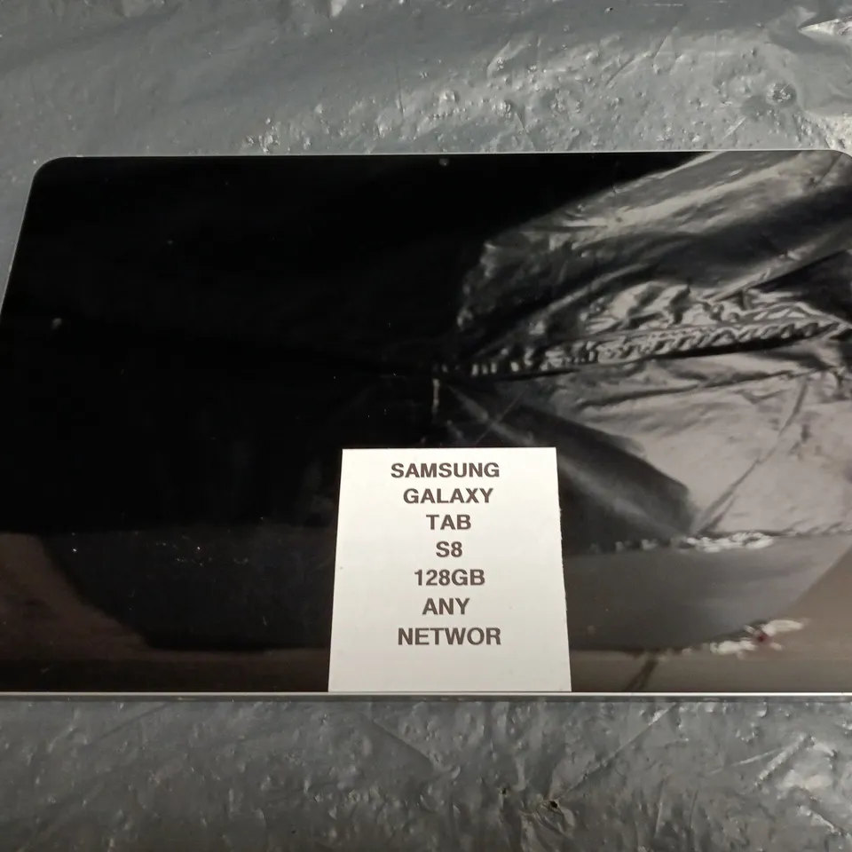 SAMSUNG GALAXY TAB S8