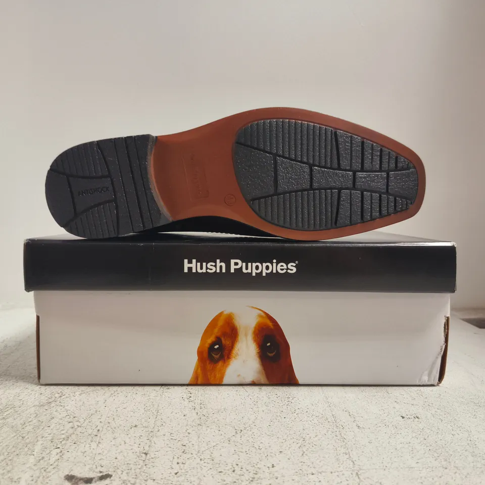 BOXED PAIR OF HUSH PUPPIES BRODY SLIP-ON SHOE SIN CHOCOLATE SIZE UK 9