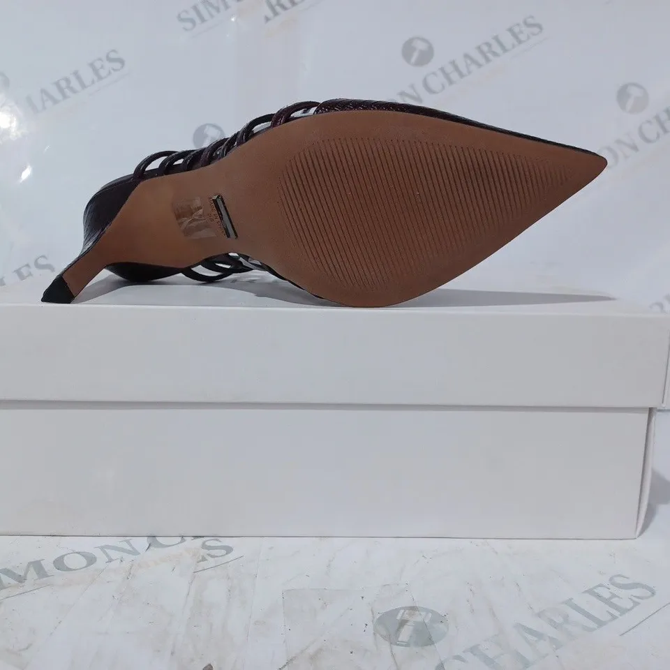BOXED PAIR OF REISS DAPHNE SLINGBACK HEELS IN POMEGRANATE SIZE 5