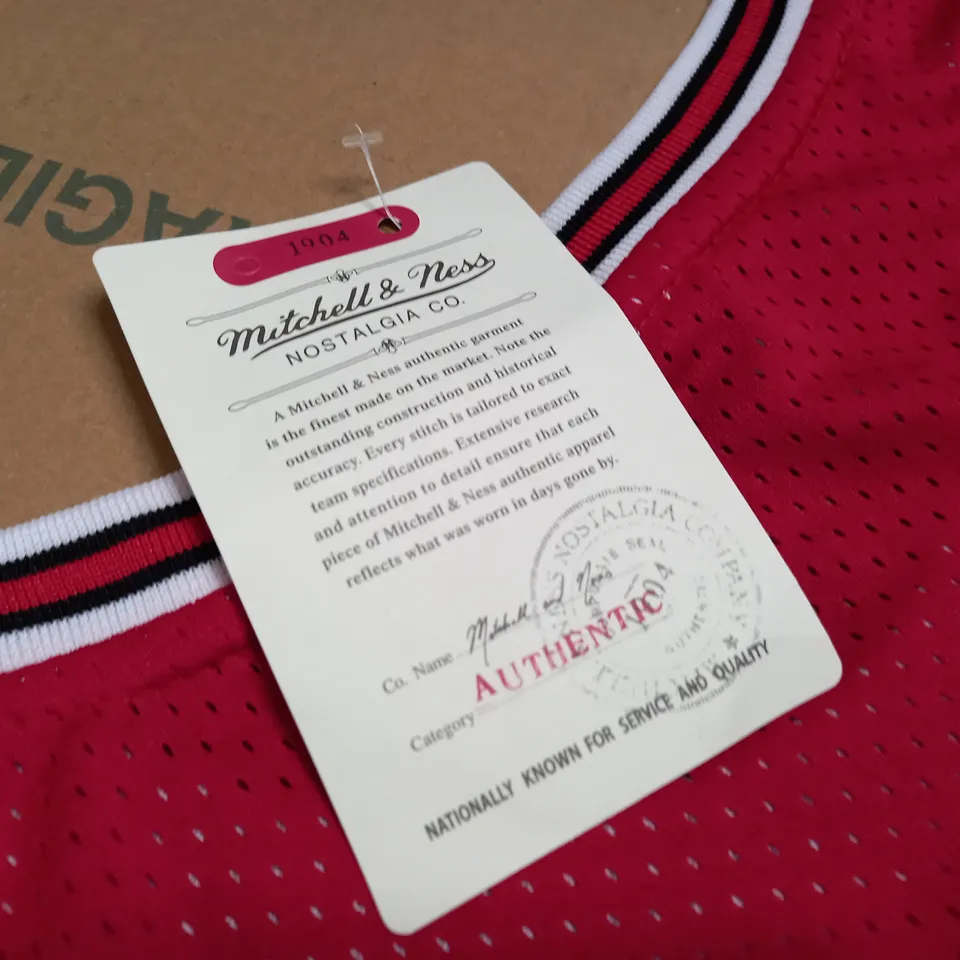 MITCHELL & NESS BULLS NBA JERSEY - 36(S)