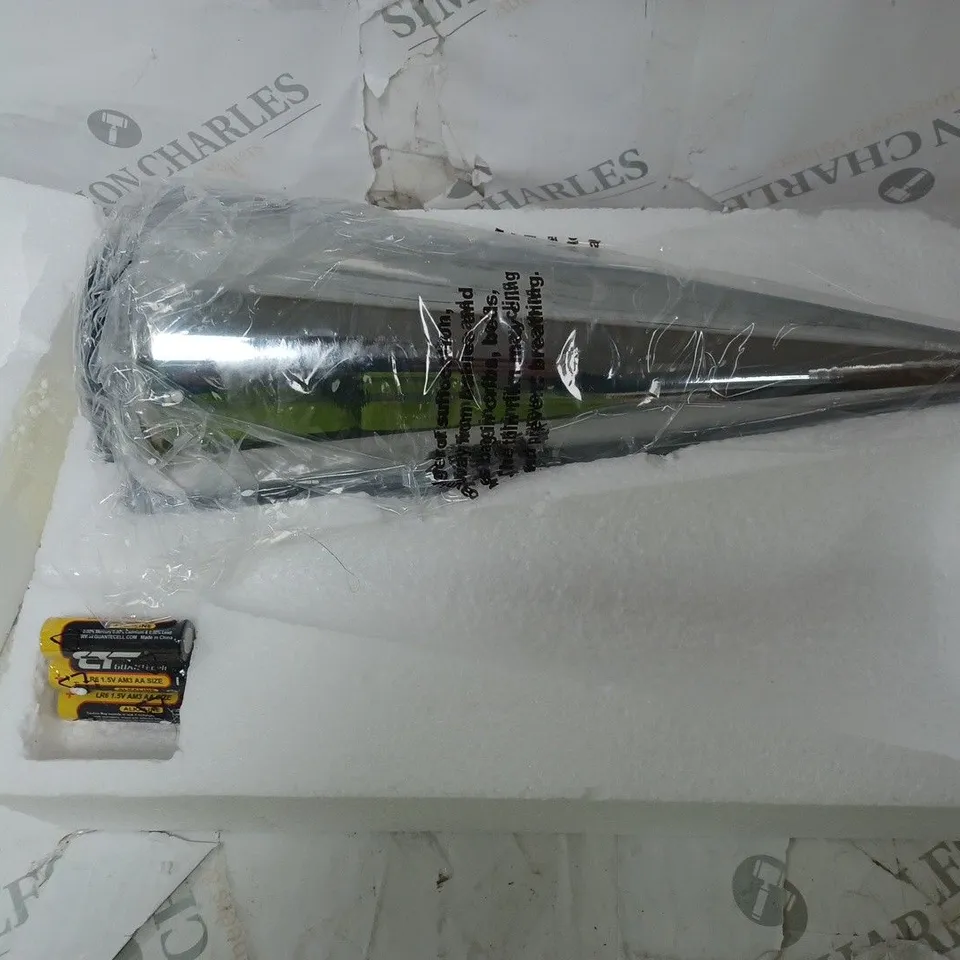 BOXED KELLY HOPPEN SET OF 2 INDOOR/OUTDOOR PRELIT GLASS DECOR - REFLECTIVE CONES