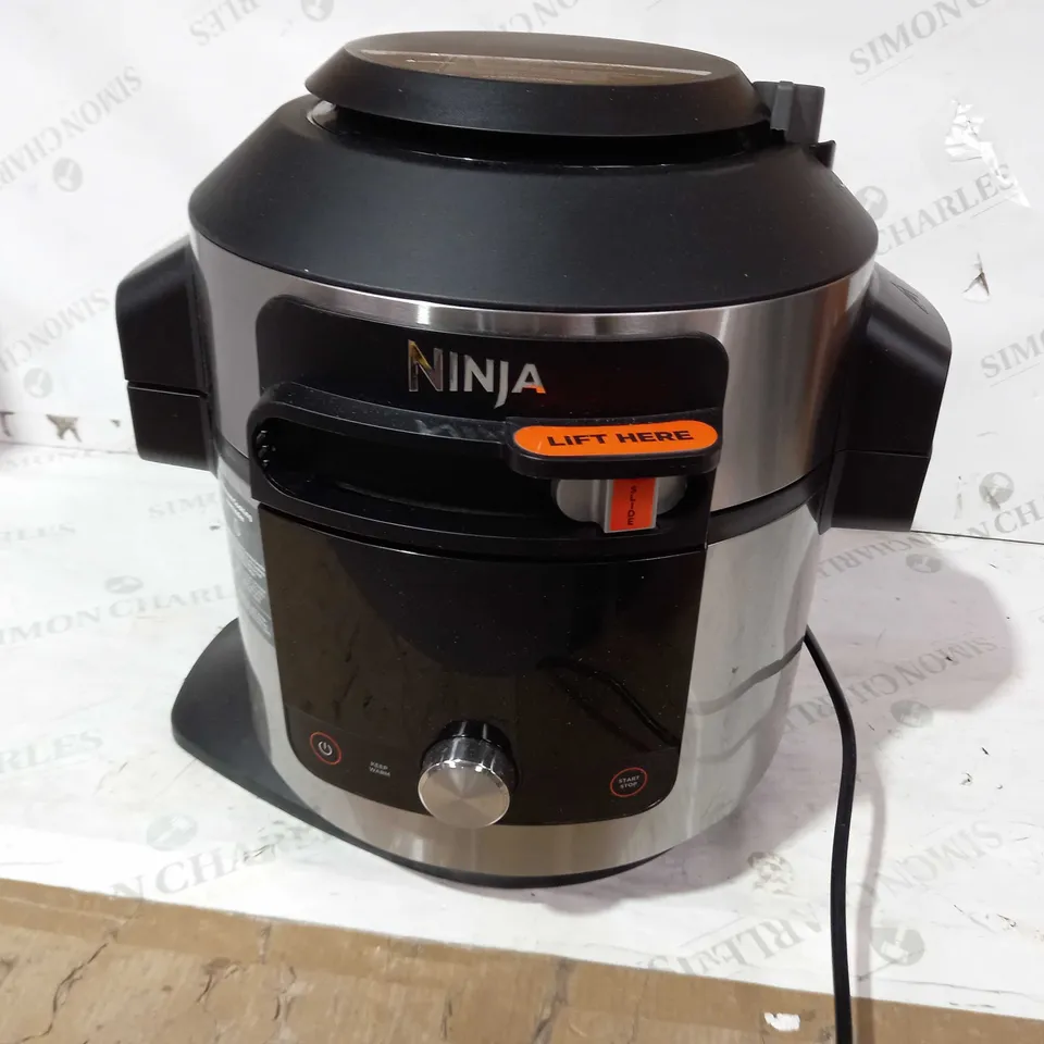 NINJA FOODI SMARTLID 7.5L MULTI COOKER & AIR FRYER
