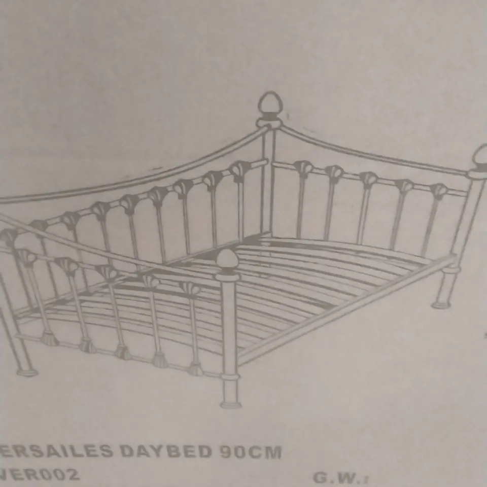 BOXED VERSAILLES DAYBED 90CM 2 BOXES