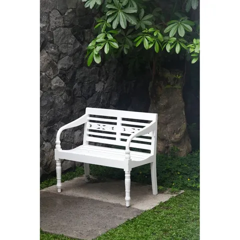BOXED BERN WOODEN TRADITIONAL BENCH - WHITE