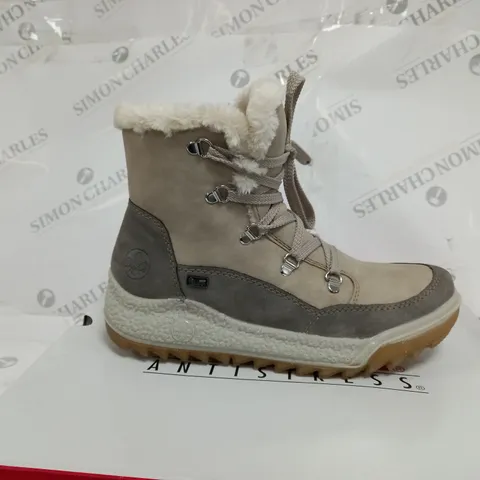 BOXED PAIR OF RIEKER ANTISTRESS WATER RESISTANT WARM HIKING BOOTS CREAM UK SIZE 6