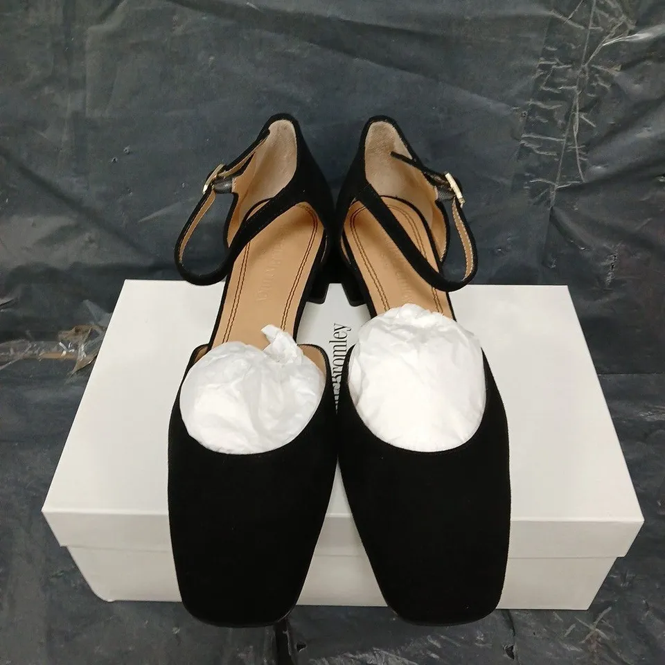 BOXED RUSSELL AND BROMLEY ESME SHOES - UK SIZE 41