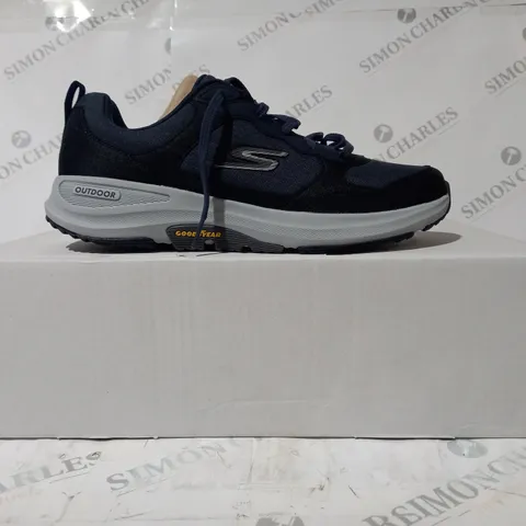 BOXED SKECHERS MEN'S GO WALK OUTDOOR WATER REPELLENT LACE UP TRAINERS - NAVY UK SIZE 9 MENS