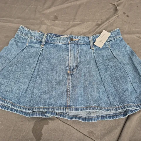 HOLLISTER DENIM SKIRT WITH SHORTS - BLUE - SIZE LARGE