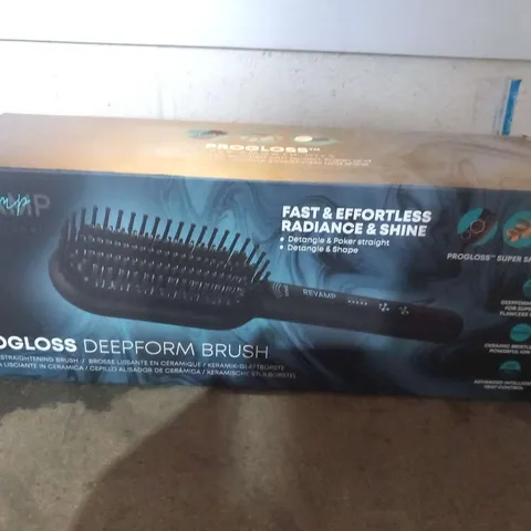 BOXED REVAMP PROGLOSS DEEPFORM BRUSH CERAMIC STRAIGHTENING BRUSH BR-2000-EU