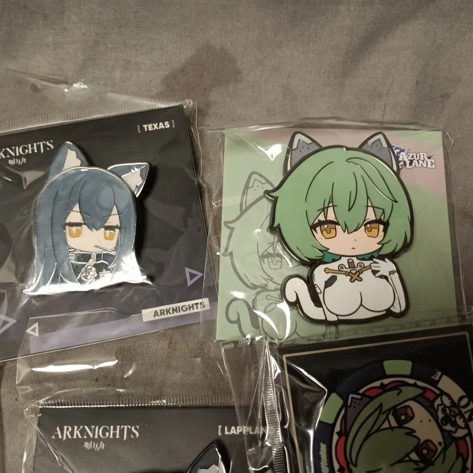 LOT OF ASSORTED METAL BADGES TO INCLUDE AZUR LANE ARK KNIGHTS