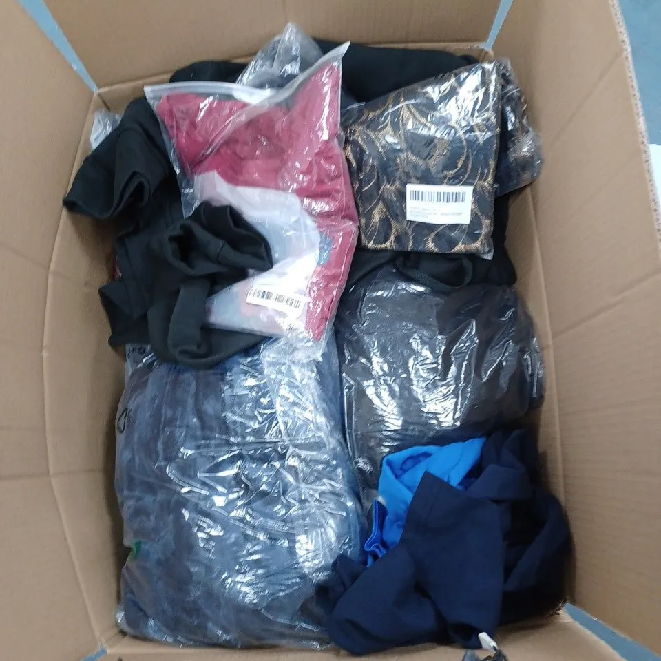 BOX OF ASSORTED CLOTHING ITEMS TO INCLUDE TOPS, CARDIGANS, JUMPERS ETC 