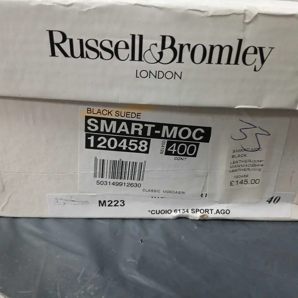 RUSSELL & BROMLEY BLACK SUEDE SMART-MOC LOAFERS – UK 7 (EU 40)