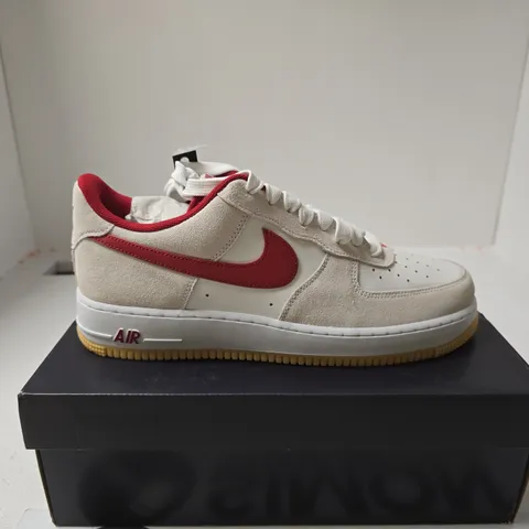 NIKE AIR FORCE 1 '07 WHITE/VARSITY RED SIZE 10 BOXED