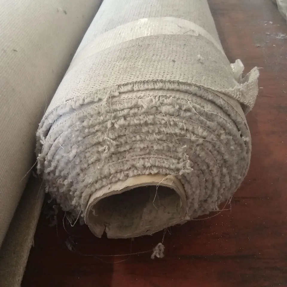ROLL OF QUALITY CARPET // SIZE UNSPECIFIED