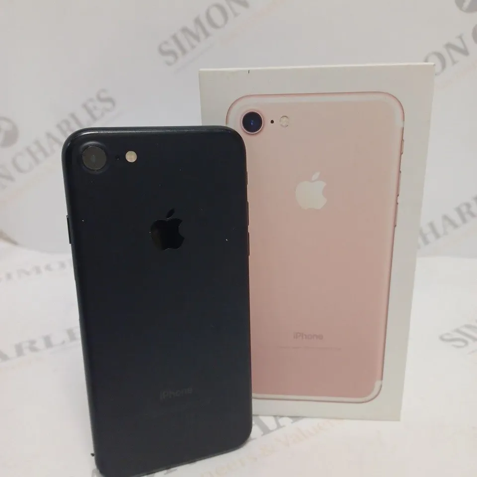 APPLE IPHONE 7 (A1778) SMARTPHONE