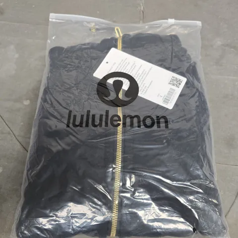 LULULEMON BLACK ZIPPED JACKET SIZE 4 