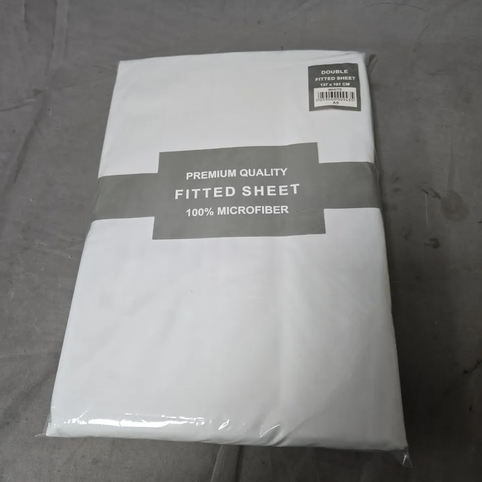 BOX OF APPROXIMATELY 20 ASSORTED HOUSEHOLD ITEMS INCLUDING PEST REPELLER , ADAPT TAPE AND FITTED SHEETS 