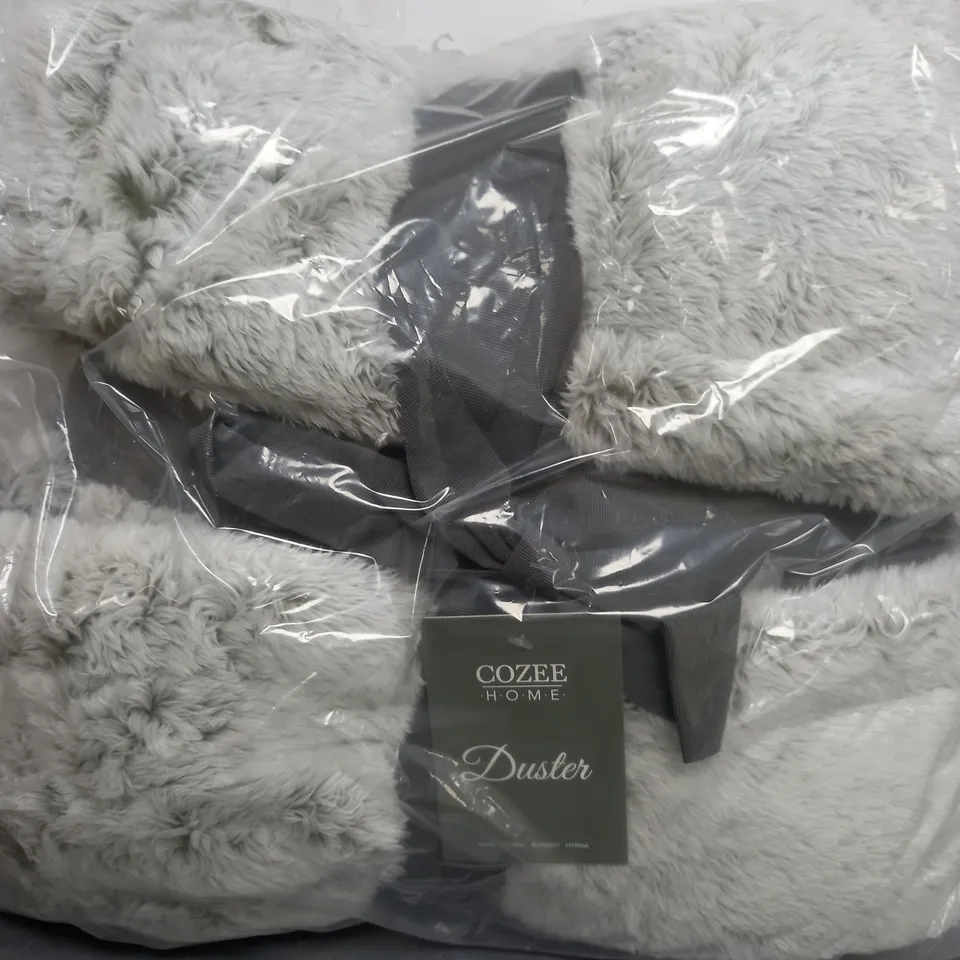 COZZEE HOME TIPPED FLUFF DUSTER