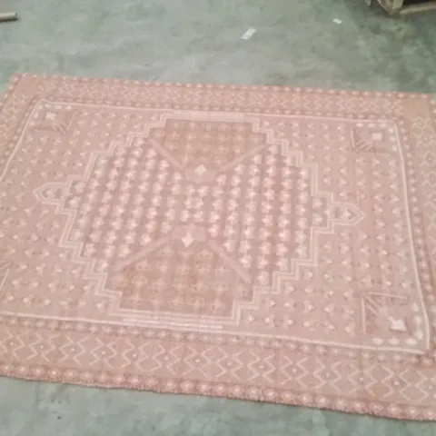 QUALITY DESIGNER AREA RUG - APPROXIMATELY 240X164CM